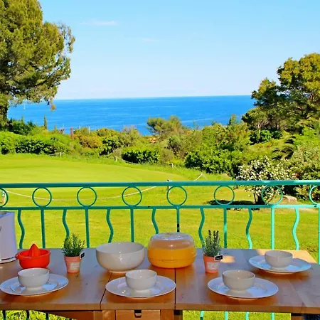 Apartment Cap Esterel Village : 3 Pieces Duplex Vue Mer Vj - 305la Saint-Raphael (Var)